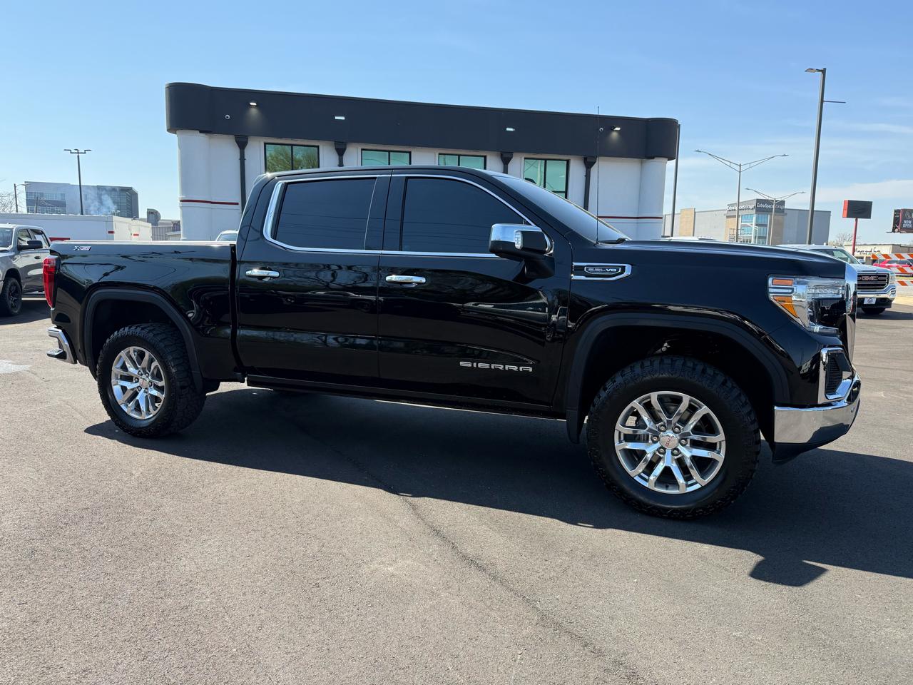 GMC Sierra 1500 4WD Crew Cab 143.5" SLT 2020