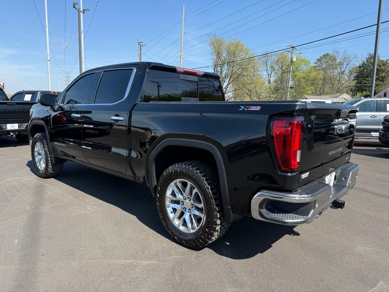GMC Sierra 1500 4WD Crew Cab 143.5" SLT 2020