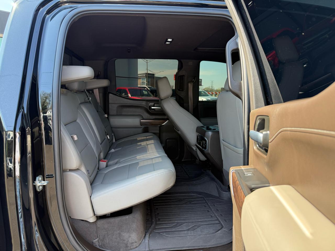 GMC Sierra 1500 4WD Crew Cab 143.5" SLT 2020