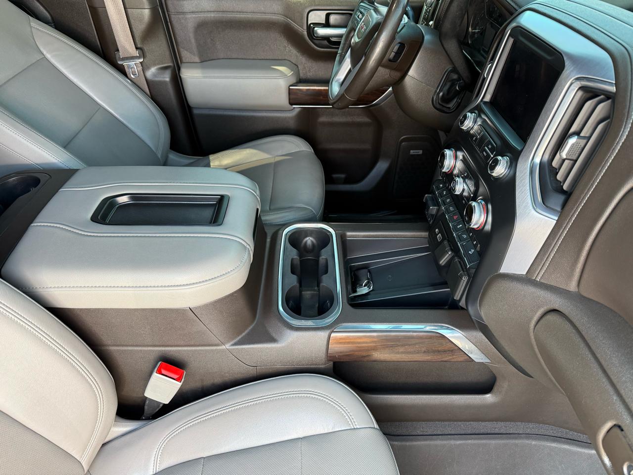 GMC Sierra 1500 4WD Crew Cab 143.5" SLT 2020