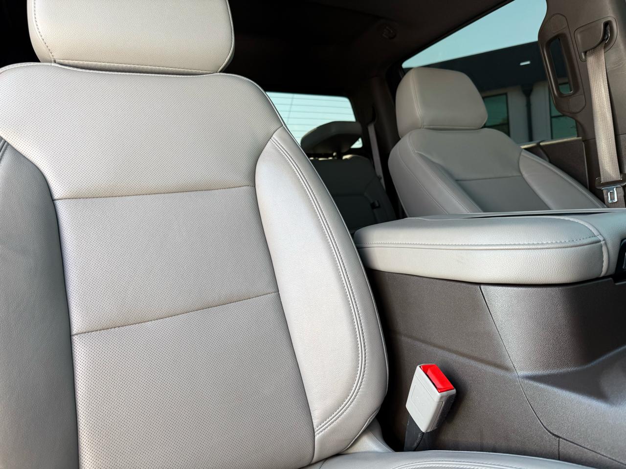 GMC Sierra 1500 4WD Crew Cab 143.5" SLT 2020