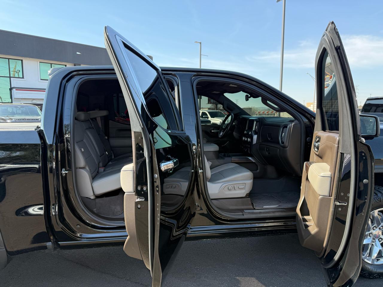 GMC Sierra 1500 4WD Crew Cab 143.5" SLT 2020