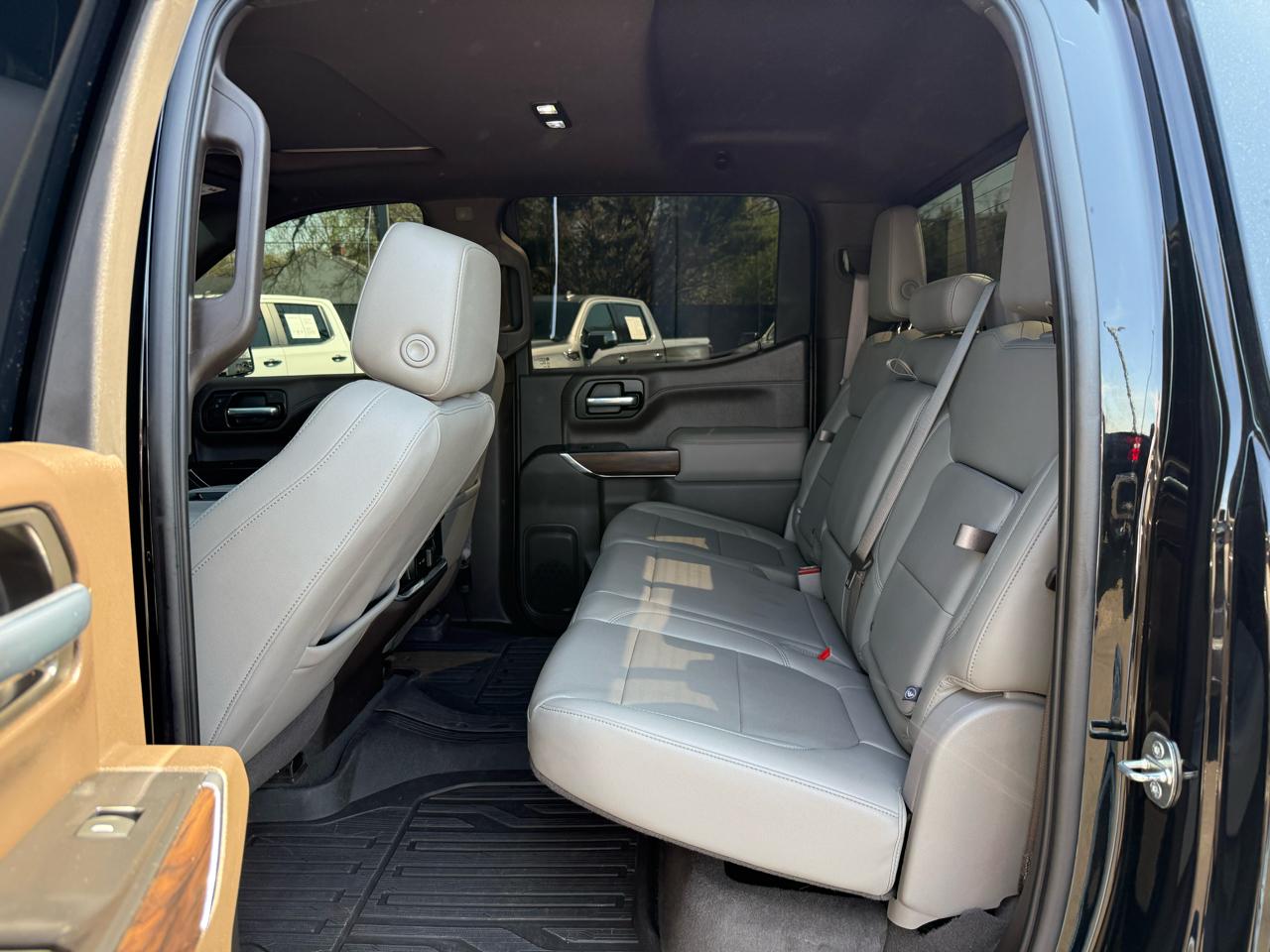 GMC Sierra 1500 4WD Crew Cab 143.5" SLT 2020