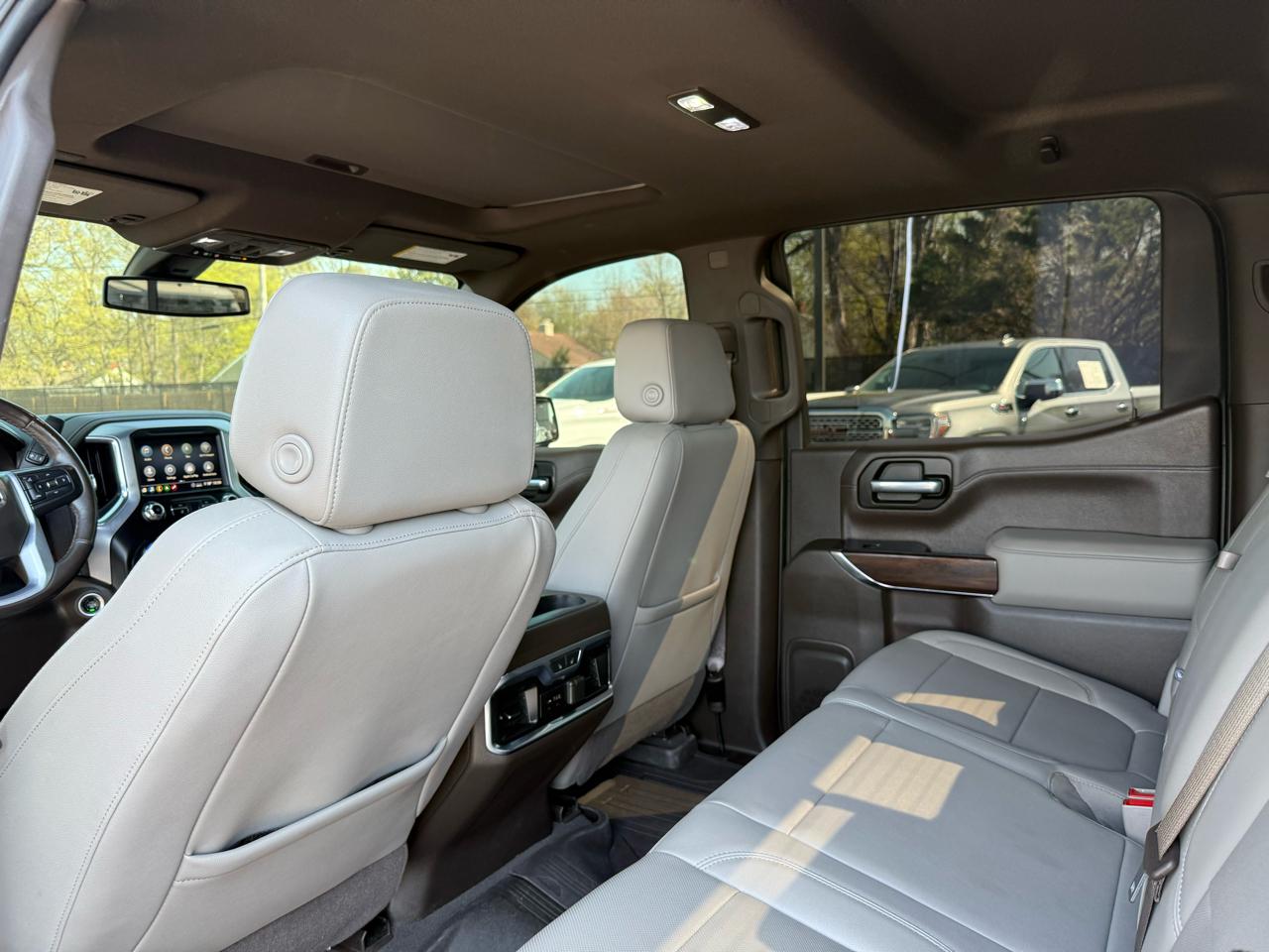 GMC Sierra 1500 4WD Crew Cab 143.5" SLT 2020