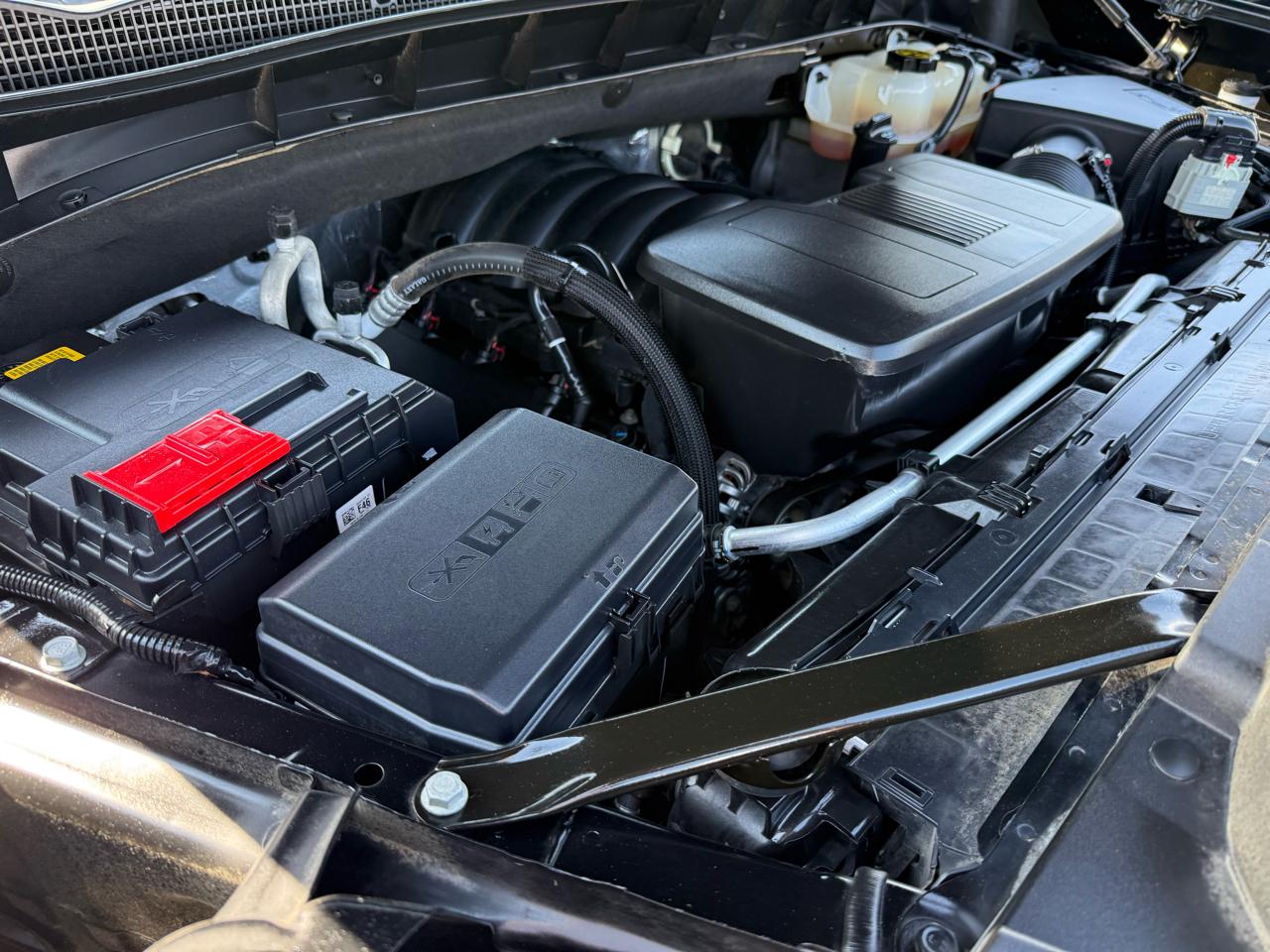 GMC Sierra 1500 4WD Crew Cab 143.5" SLT 2020