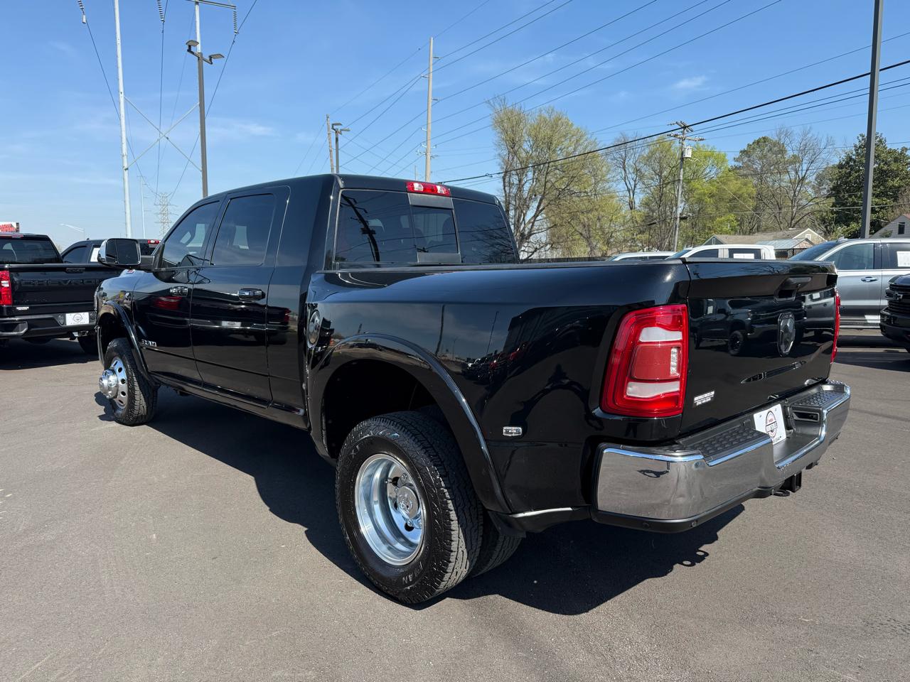 RAM 3500 Laramie 4x4 Mega Cab 6'4" Box 2022