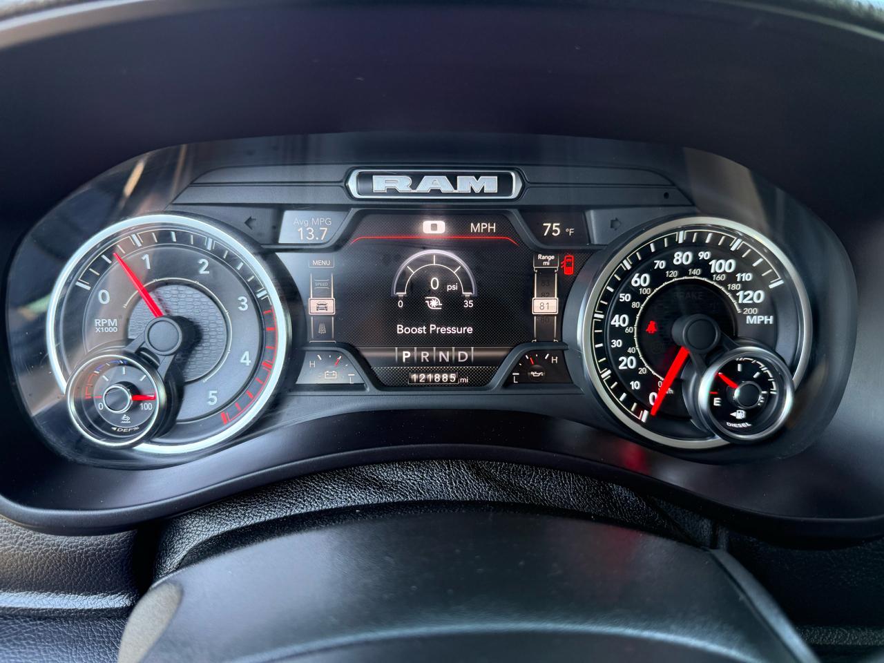 RAM 3500 Laramie 4x4 Mega Cab 6'4" Box 2022