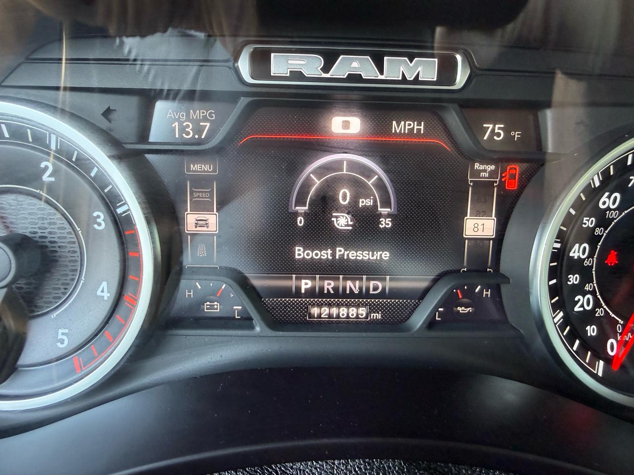 RAM 3500 Laramie 4x4 Mega Cab 6'4" Box 2022