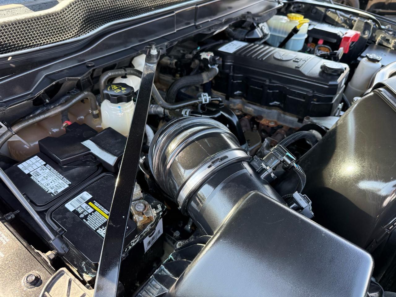 RAM 3500 Laramie 4x4 Mega Cab 6'4" Box 2022