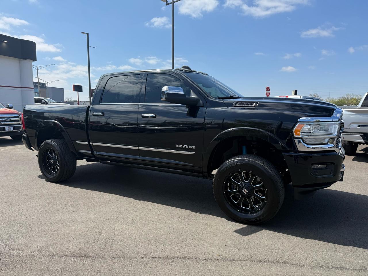RAM 2500 Limited 4x4 Crew Cab 6'4" Box 2019