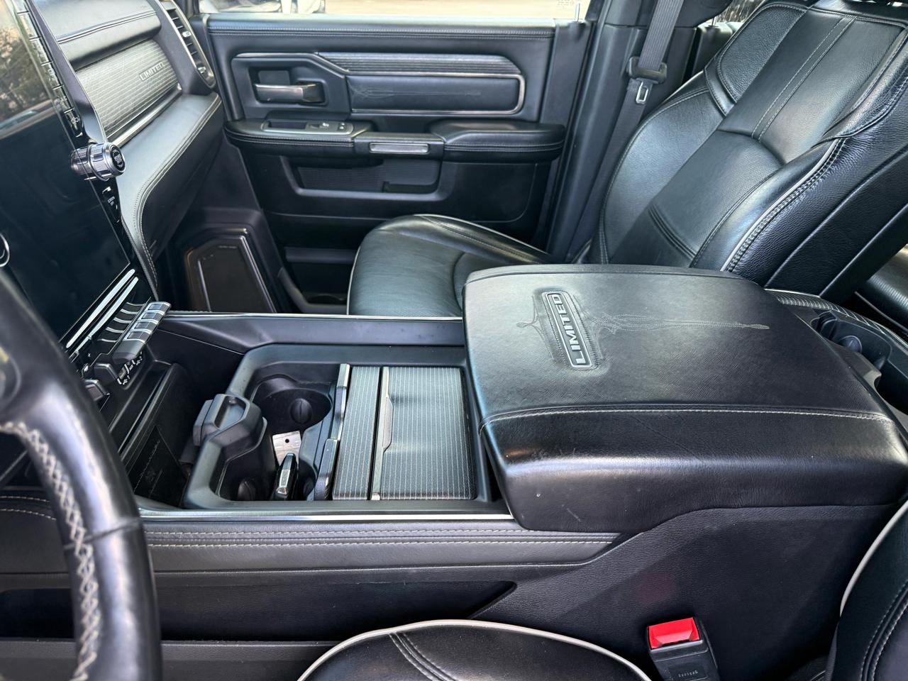 RAM 2500 Limited 4x4 Crew Cab 6'4" Box 2019