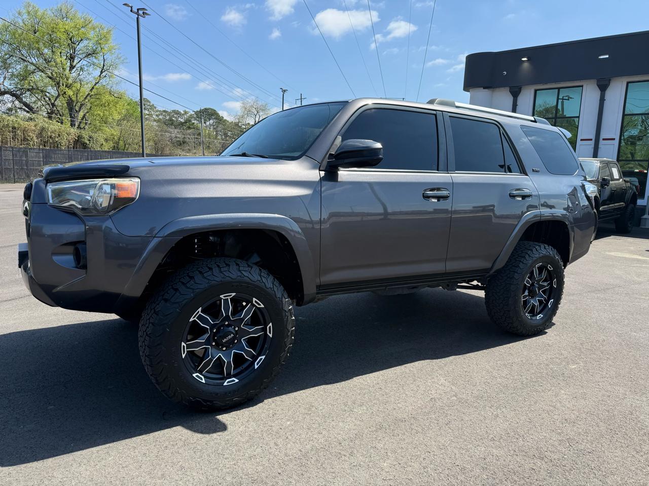 Toyota 4Runner RWD 4dr V6 SR5 Premium (Natl) 2016