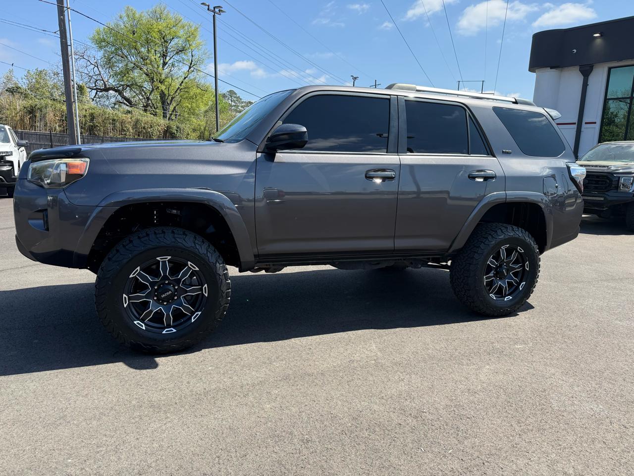 Toyota 4Runner RWD 4dr V6 SR5 Premium (Natl) 2016