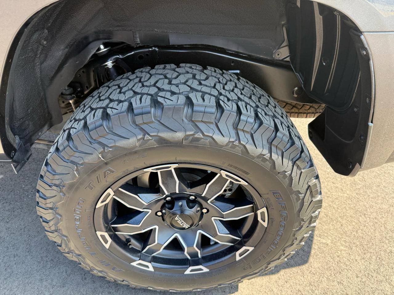 Toyota 4Runner RWD 4dr V6 SR5 Premium (Natl) 2016