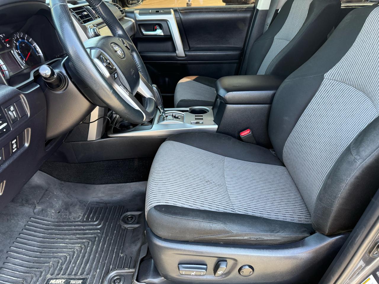 Toyota 4Runner RWD 4dr V6 SR5 Premium (Natl) 2016