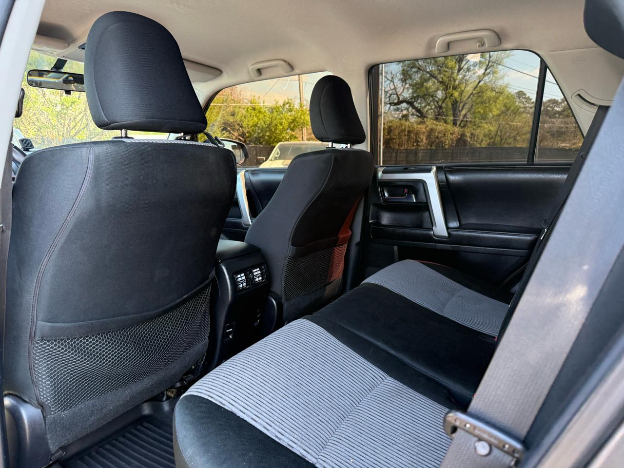 Toyota 4Runner RWD 4dr V6 SR5 Premium (Natl) 2016