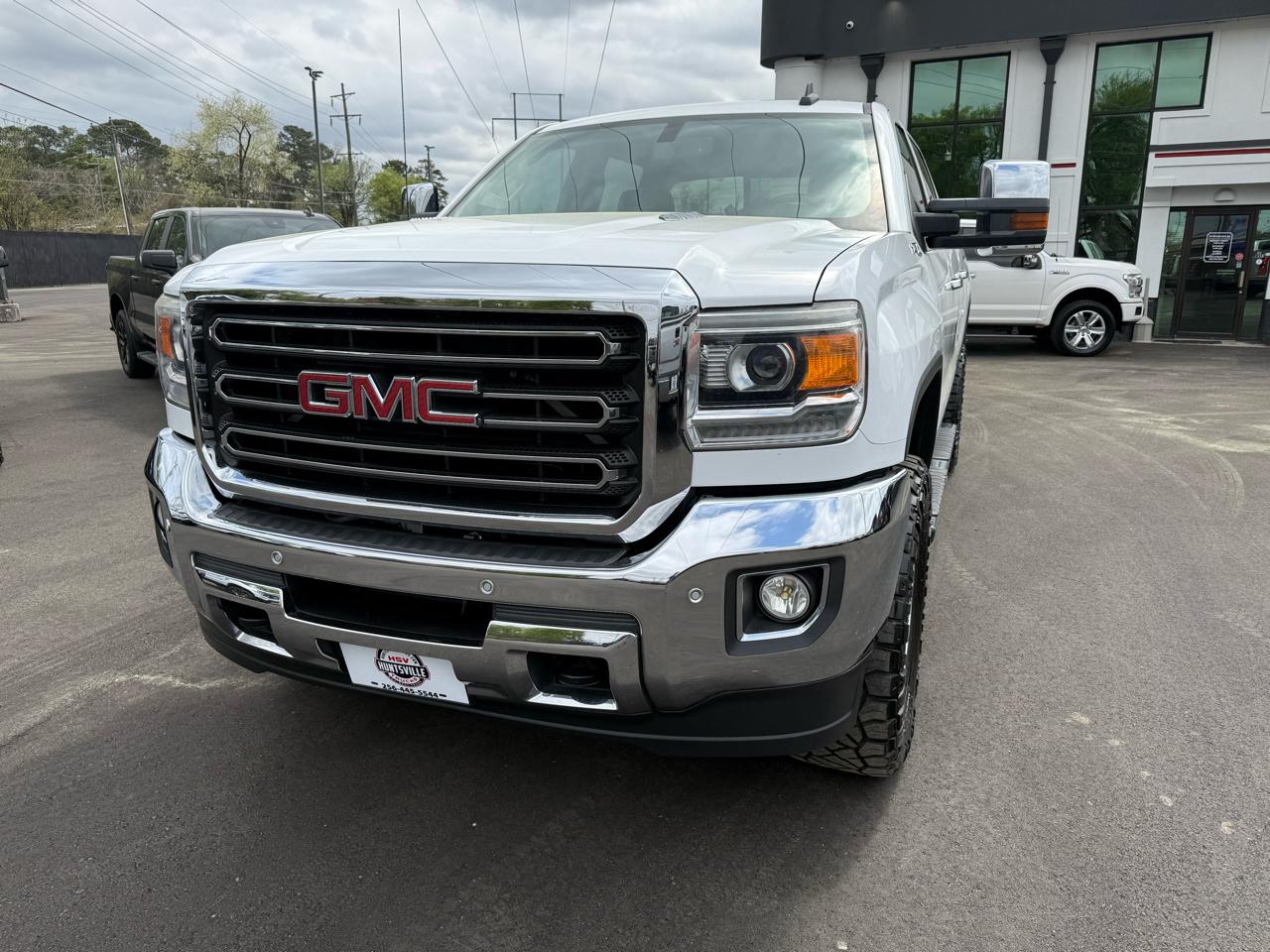 GMC Sierra 2500HD available WiFi 4WD Crew Cab 153.7" SLT 2015