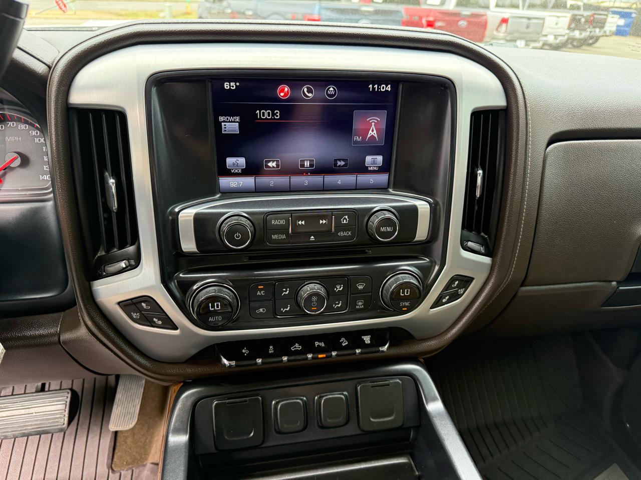 GMC Sierra 2500HD available WiFi 4WD Crew Cab 153.7" SLT 2015