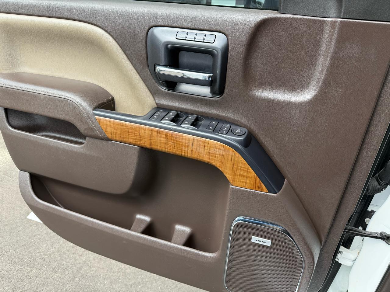 GMC Sierra 2500HD available WiFi 4WD Crew Cab 153.7" SLT 2015