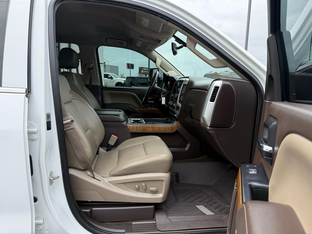 GMC Sierra 2500HD available WiFi 4WD Crew Cab 153.7" SLT 2015