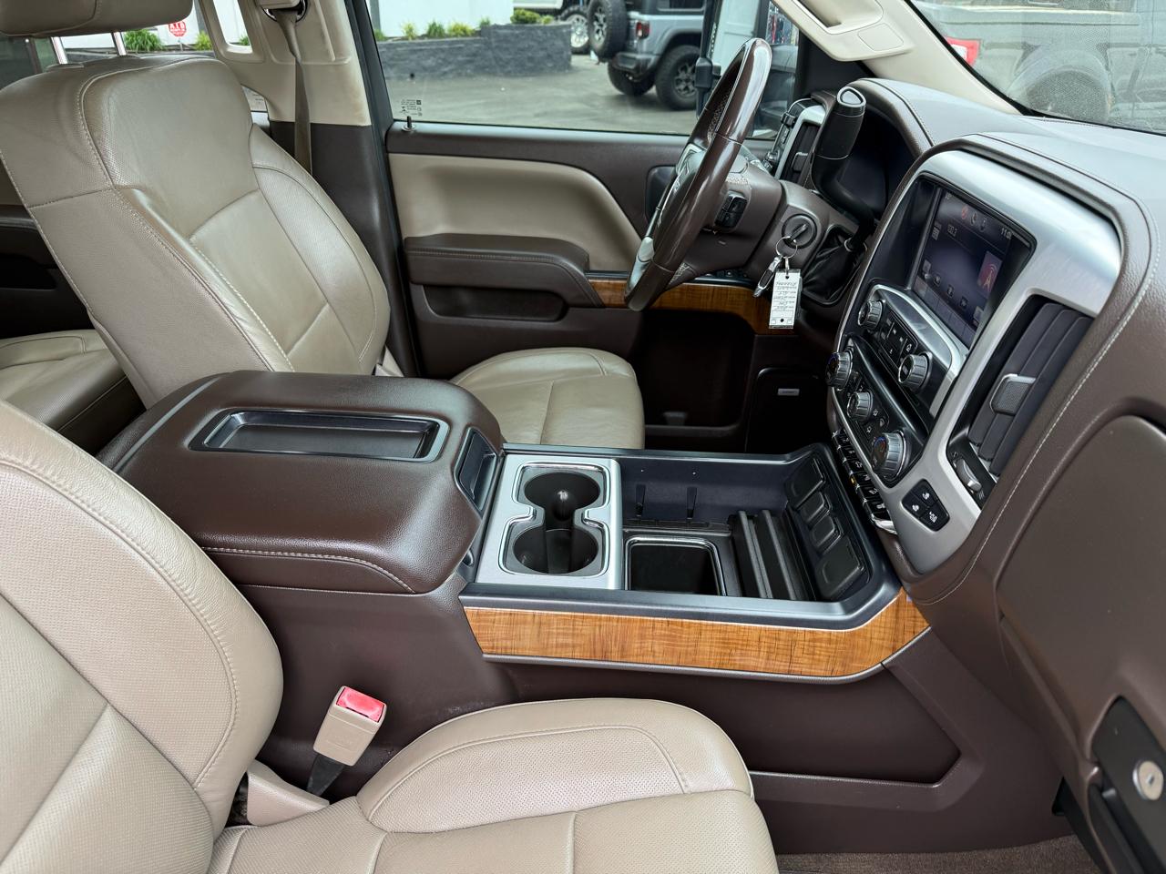 GMC Sierra 2500HD available WiFi 4WD Crew Cab 153.7" SLT 2015