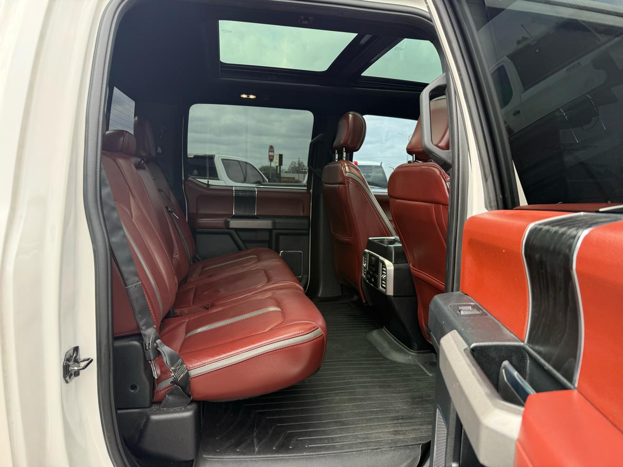 Ford F-150 4WD SuperCrew 145" Platinum 2018