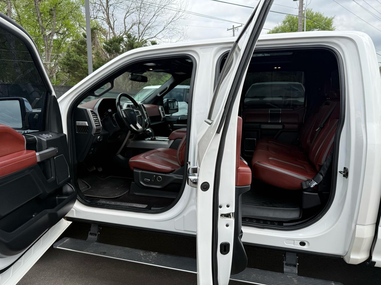 Ford F-150 4WD SuperCrew 145" Platinum 2018