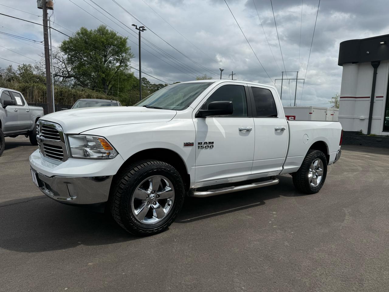 RAM 1500 4WD Quad Cab 140.5" Big Horn 2015