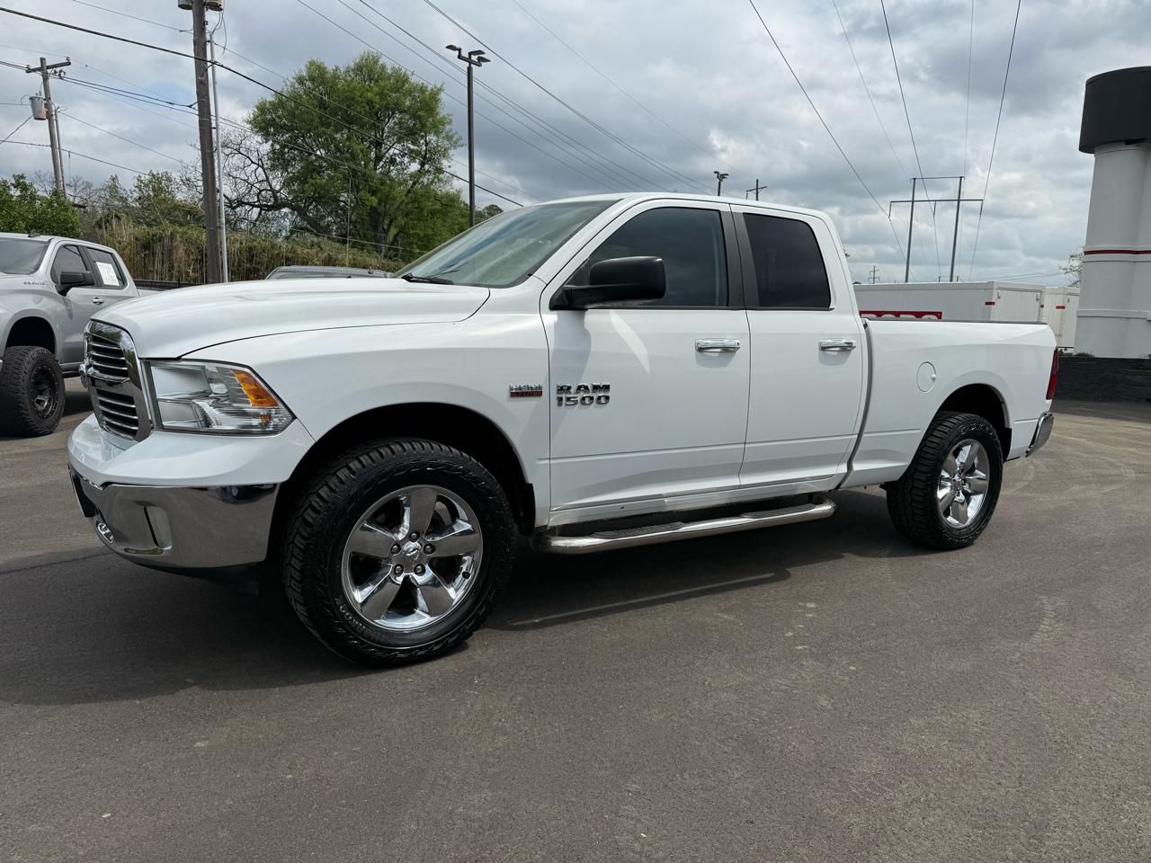 RAM 1500 4WD Quad Cab 140.5" Big Horn 2015