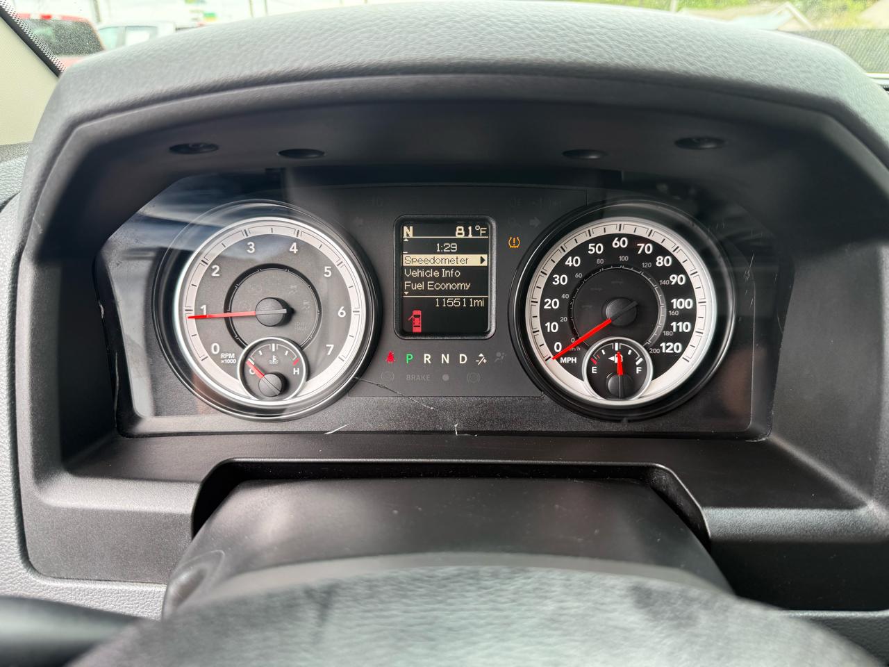 RAM 1500 4WD Quad Cab 140.5" Big Horn 2015