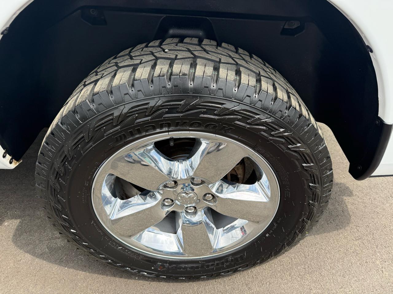 RAM 1500 4WD Quad Cab 140.5" Big Horn 2015