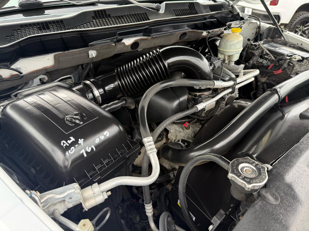 RAM 1500 4WD Quad Cab 140.5" Big Horn 2015