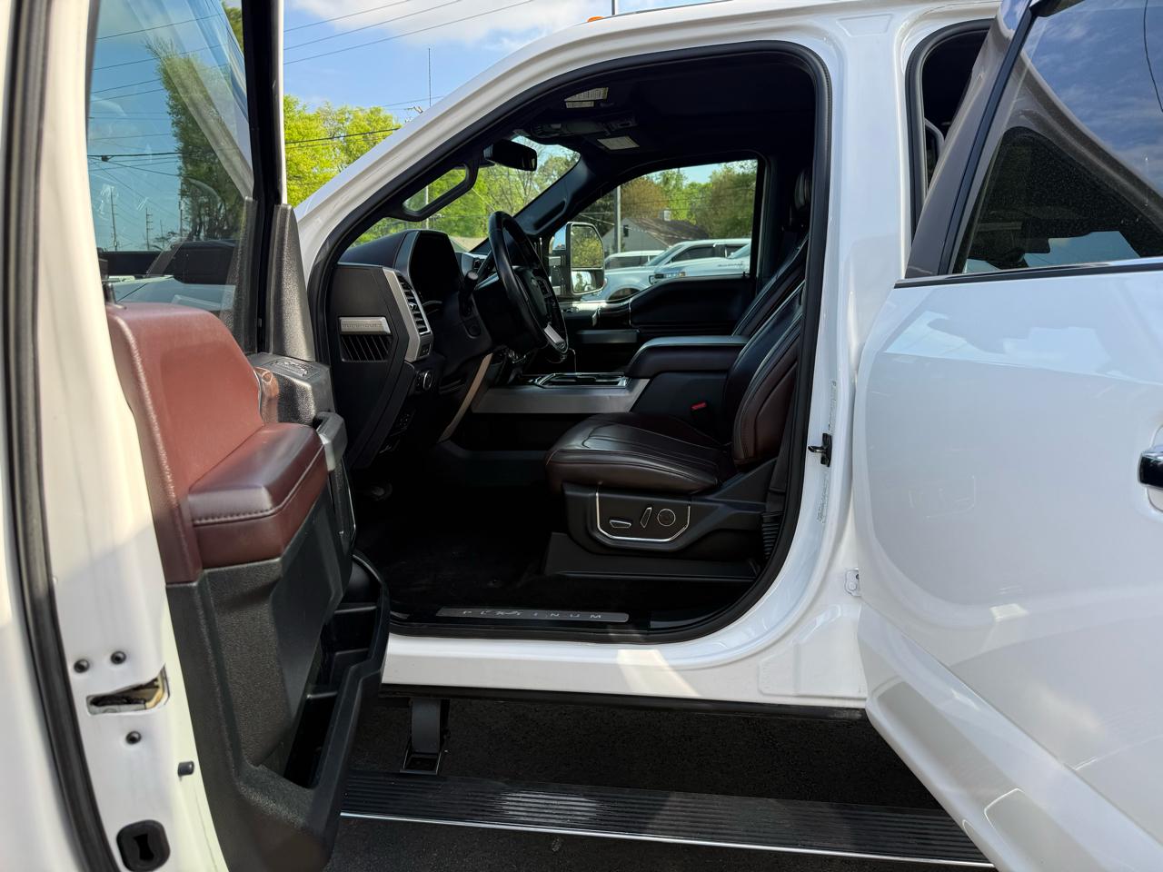 Ford Super Duty F-350 DRW  2017