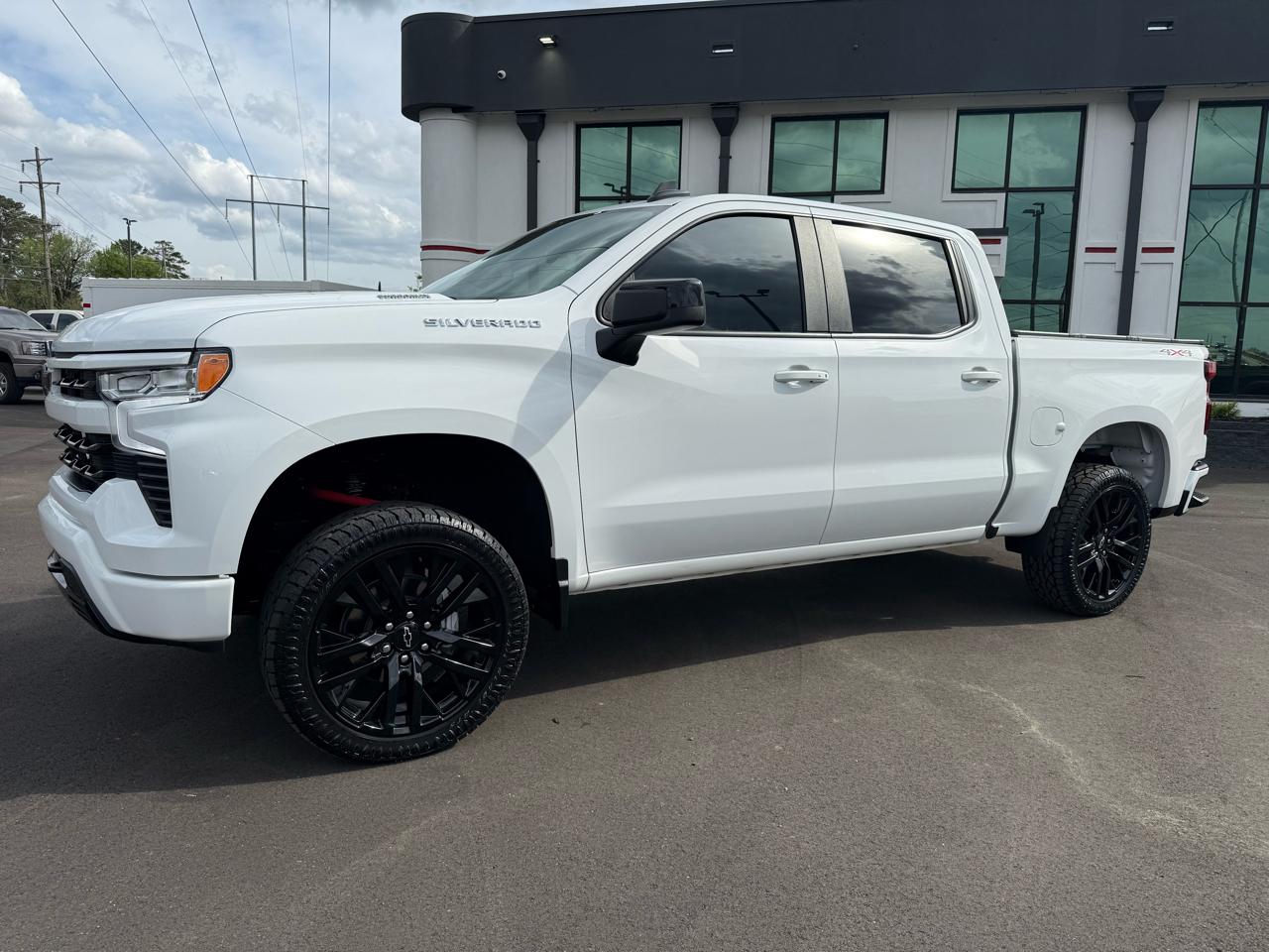 Chevrolet Silverado 1500 4WD Crew Cab 147" RST 2024