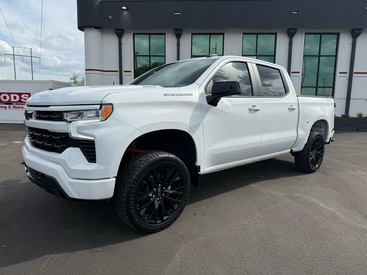 Chevrolet Silverado 1500 4WD Crew Cab 147" RST 2024