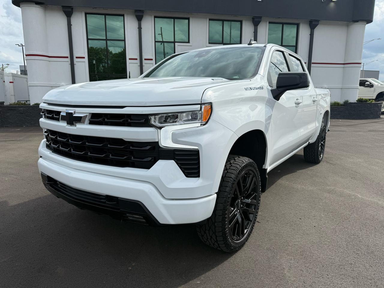 Chevrolet Silverado 1500 4WD Crew Cab 147" RST 2024