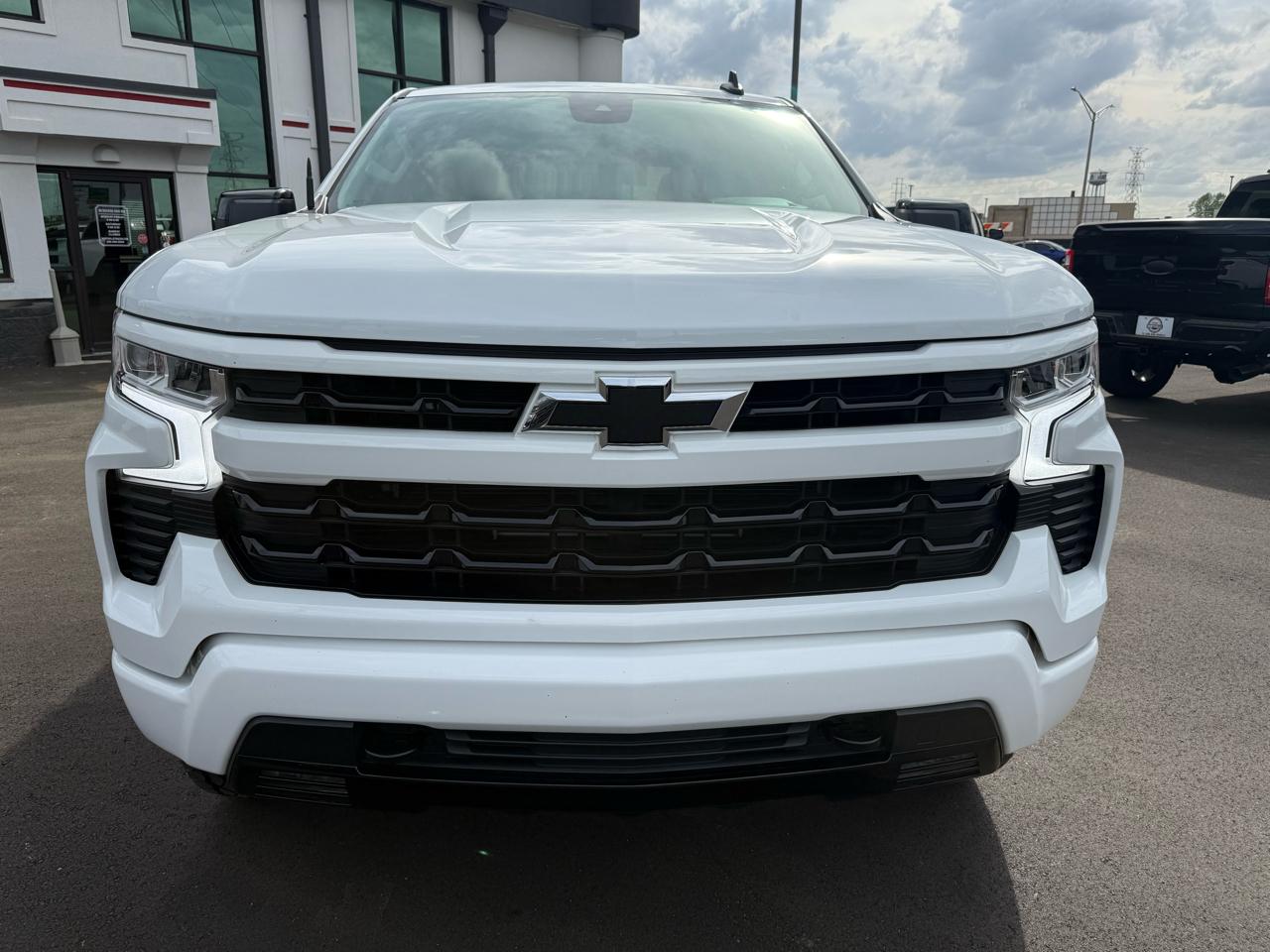 Chevrolet Silverado 1500 4WD Crew Cab 147" RST 2024