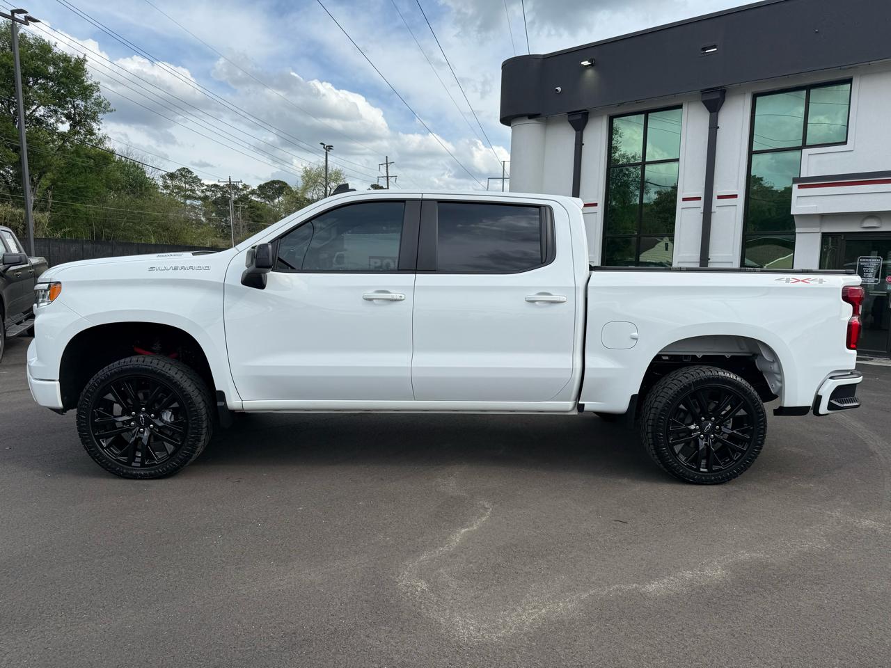 Chevrolet Silverado 1500 4WD Crew Cab 147" RST 2024