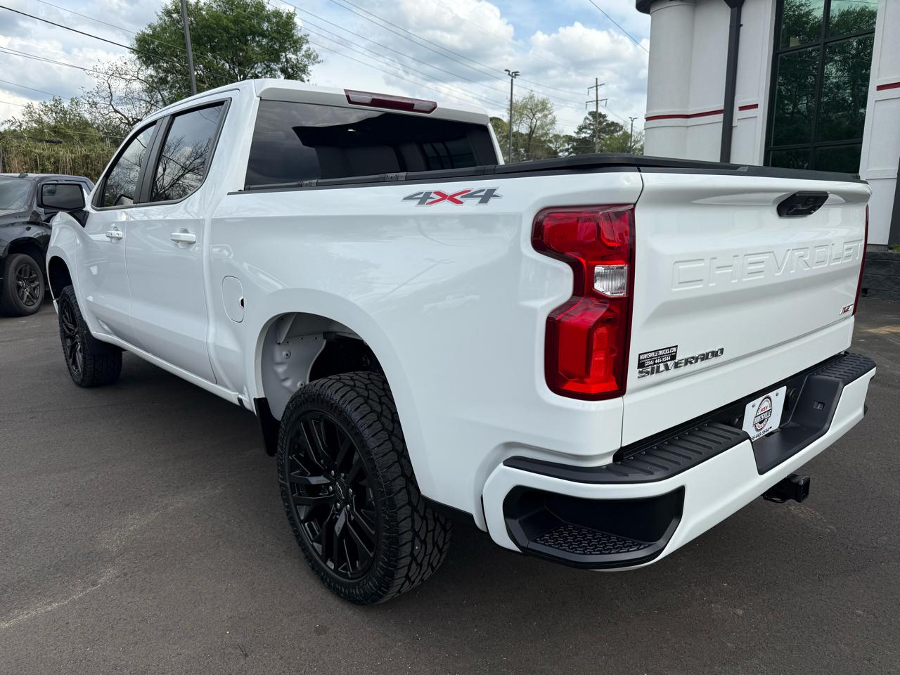 Chevrolet Silverado 1500 4WD Crew Cab 147" RST 2024