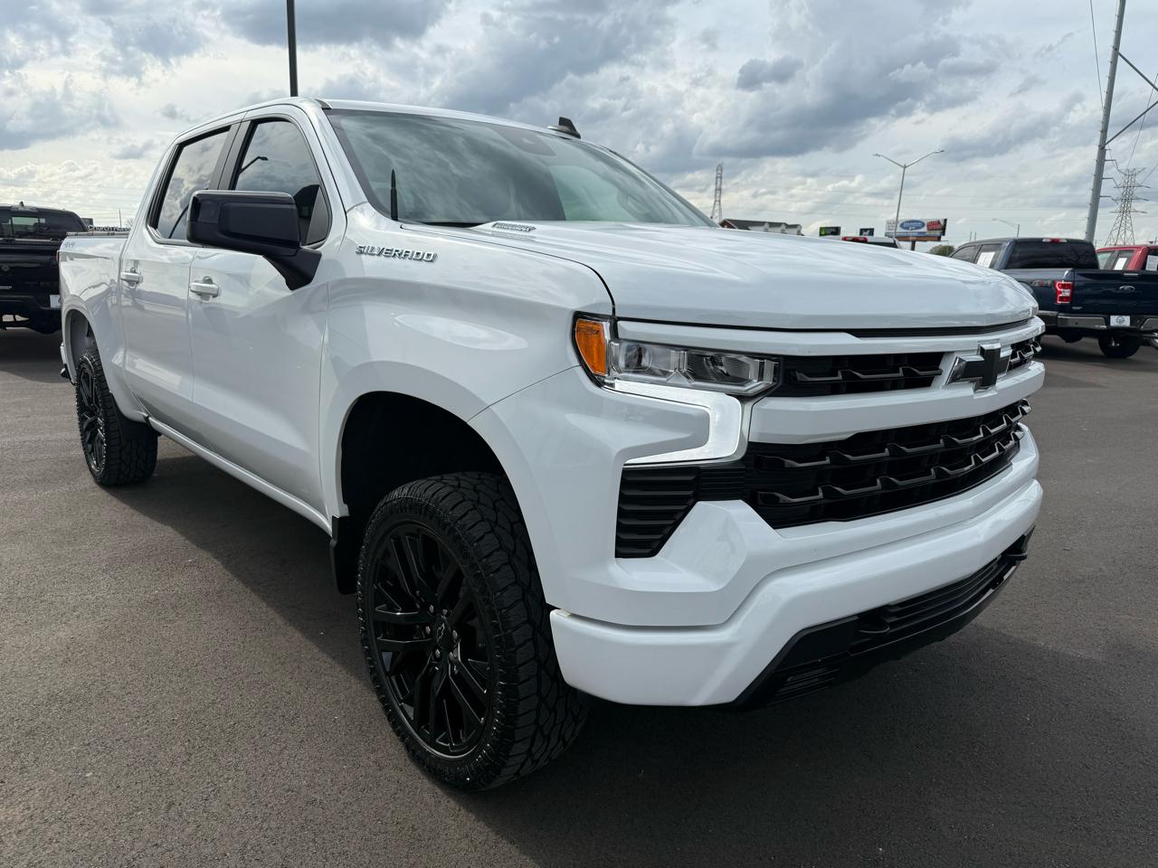 Chevrolet Silverado 1500 4WD Crew Cab 147" RST 2024