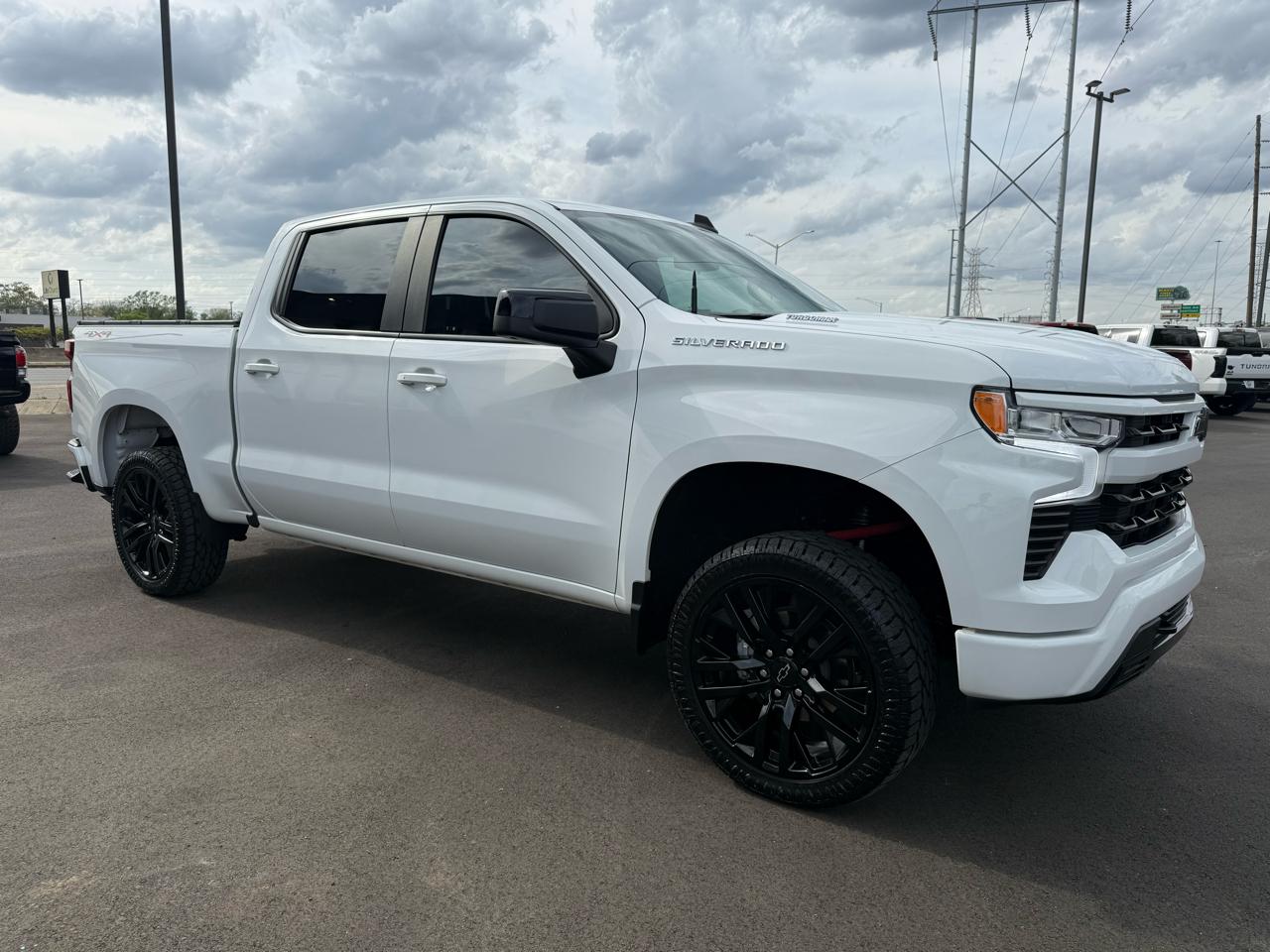 Chevrolet Silverado 1500 4WD Crew Cab 147" RST 2024