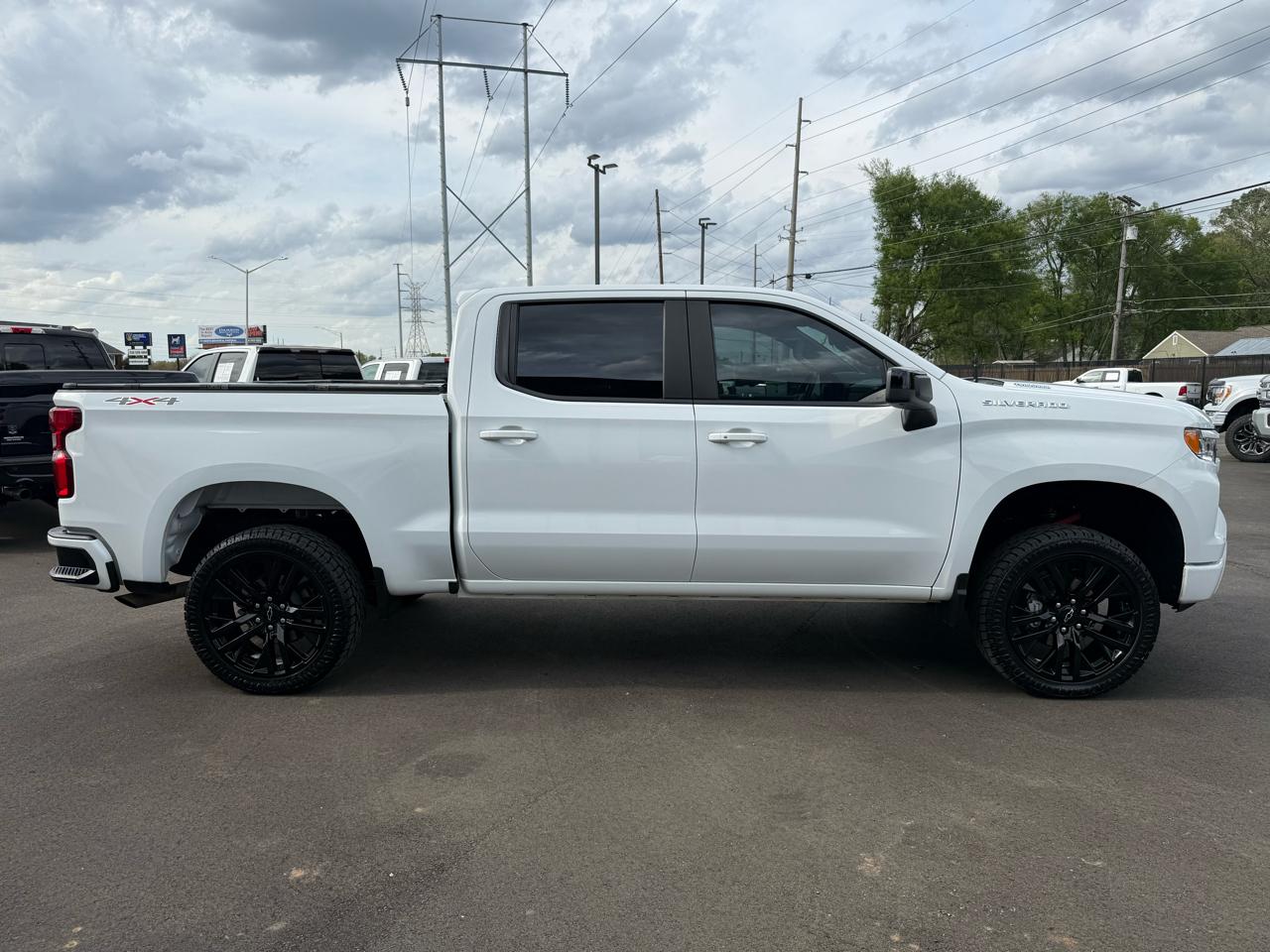 Chevrolet Silverado 1500 4WD Crew Cab 147" RST 2024