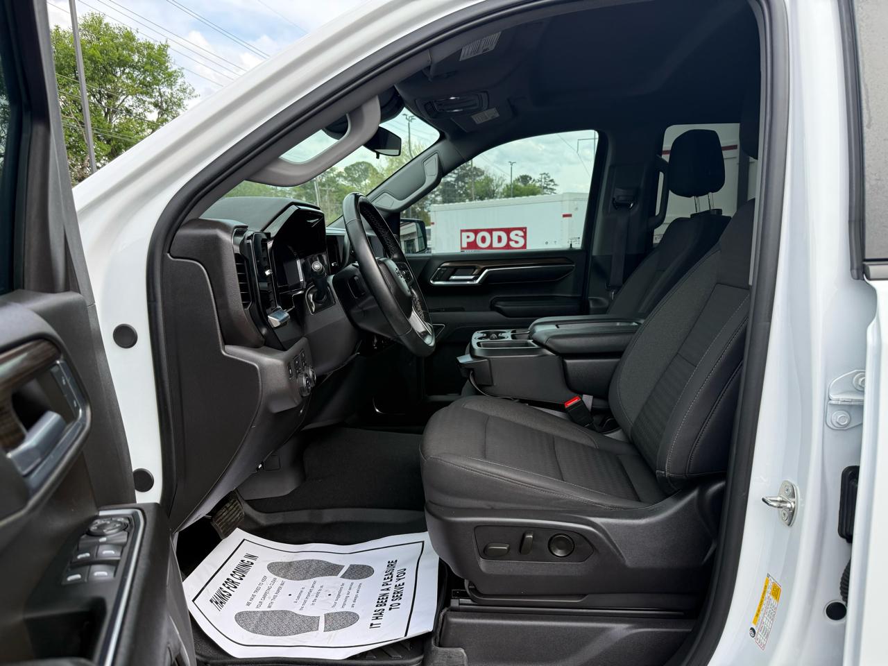 Chevrolet Silverado 1500 4WD Crew Cab 147" RST 2024