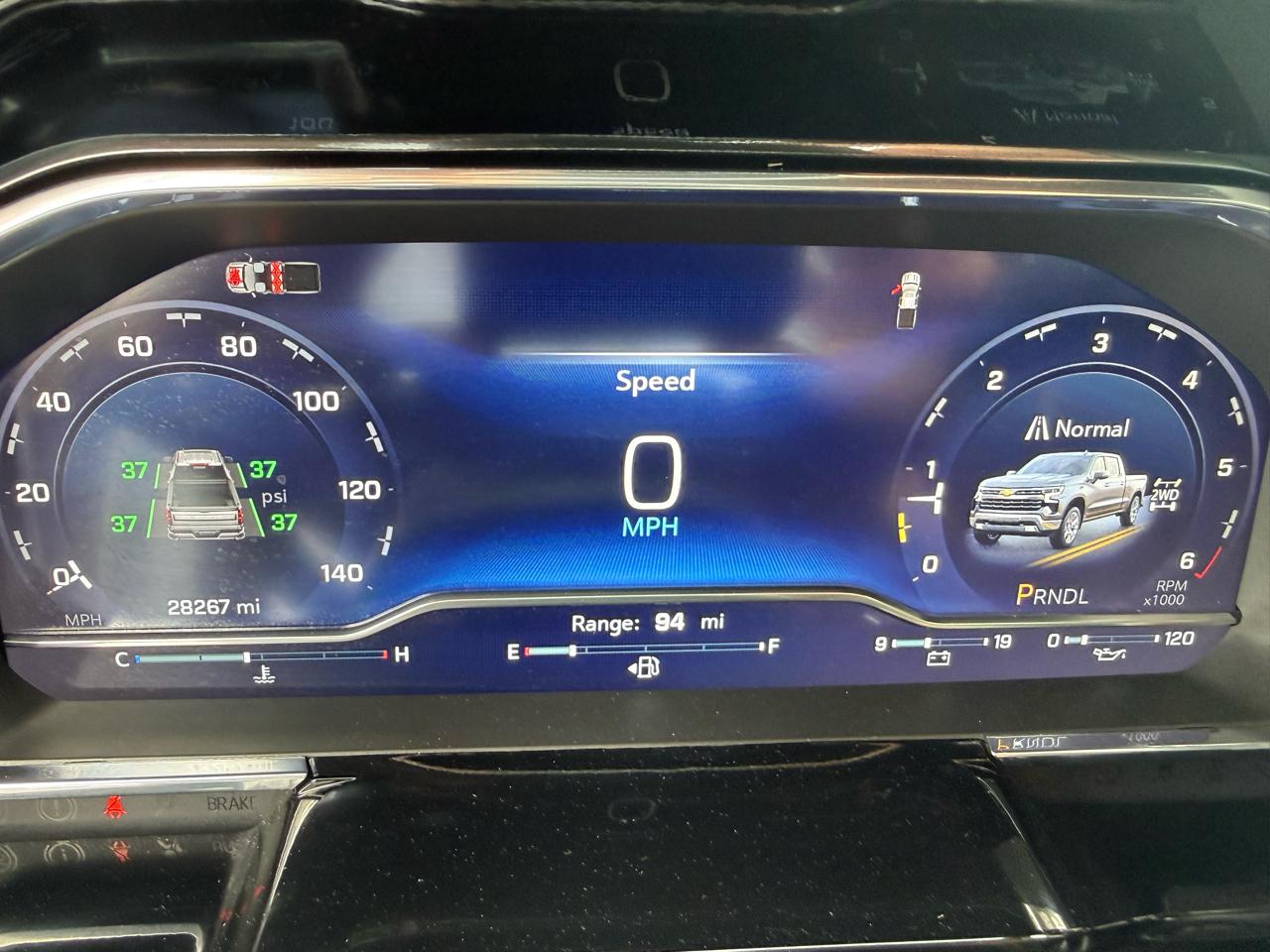 Chevrolet Silverado 1500 4WD Crew Cab 147" RST 2024