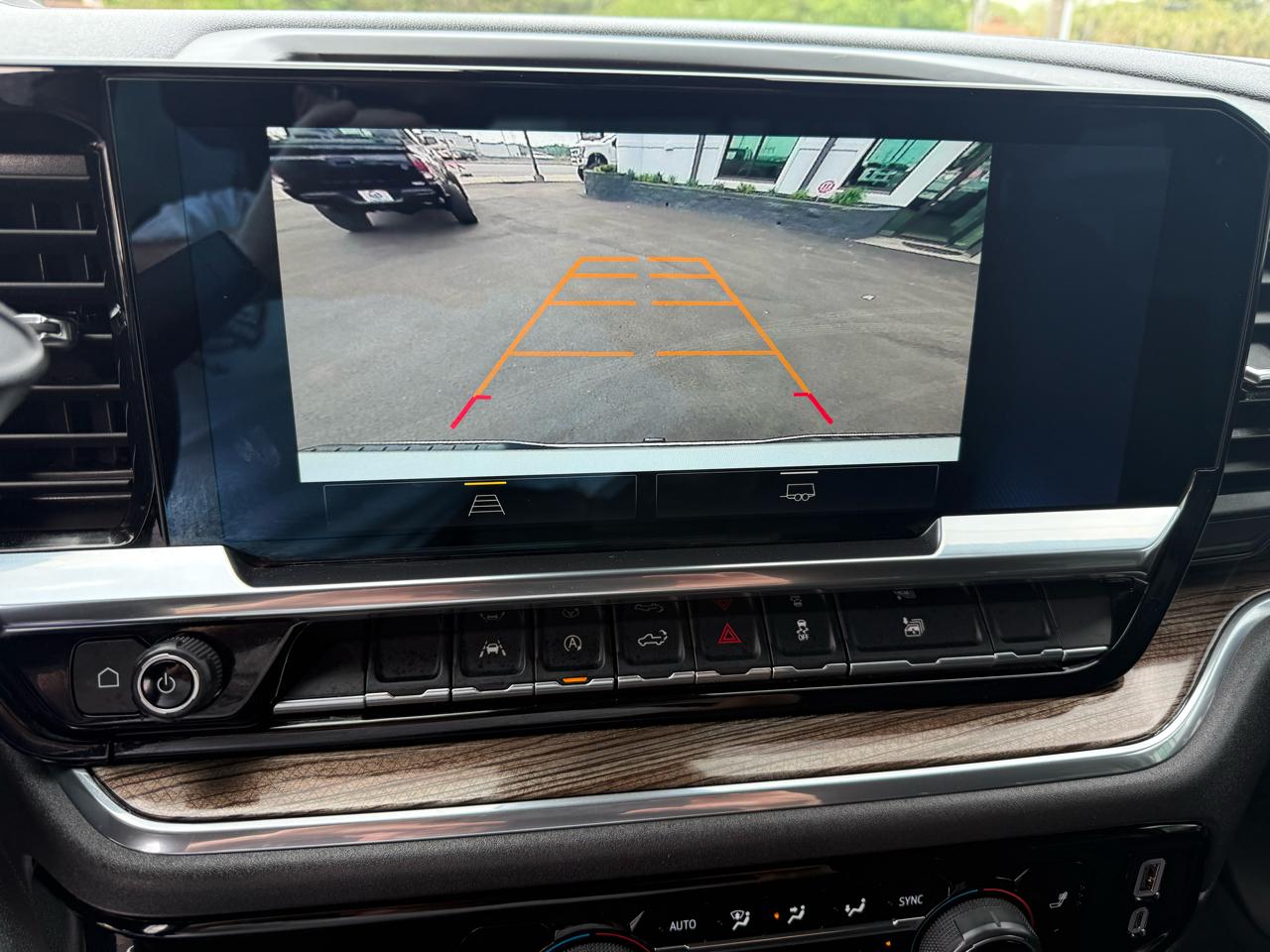 Chevrolet Silverado 1500 4WD Crew Cab 147" RST 2024