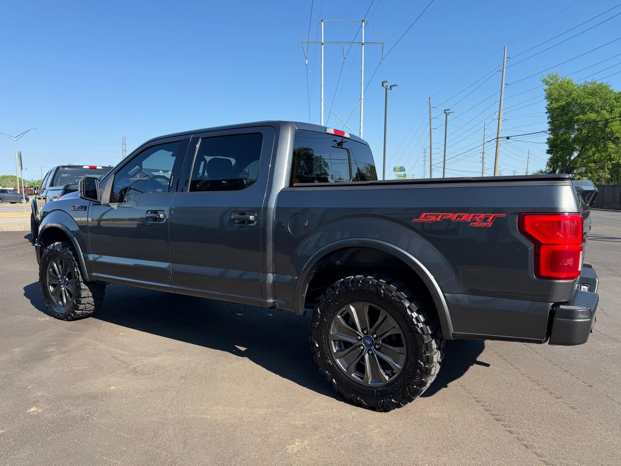 Ford F-150 4WD SuperCrew 139" Lariat 2018
