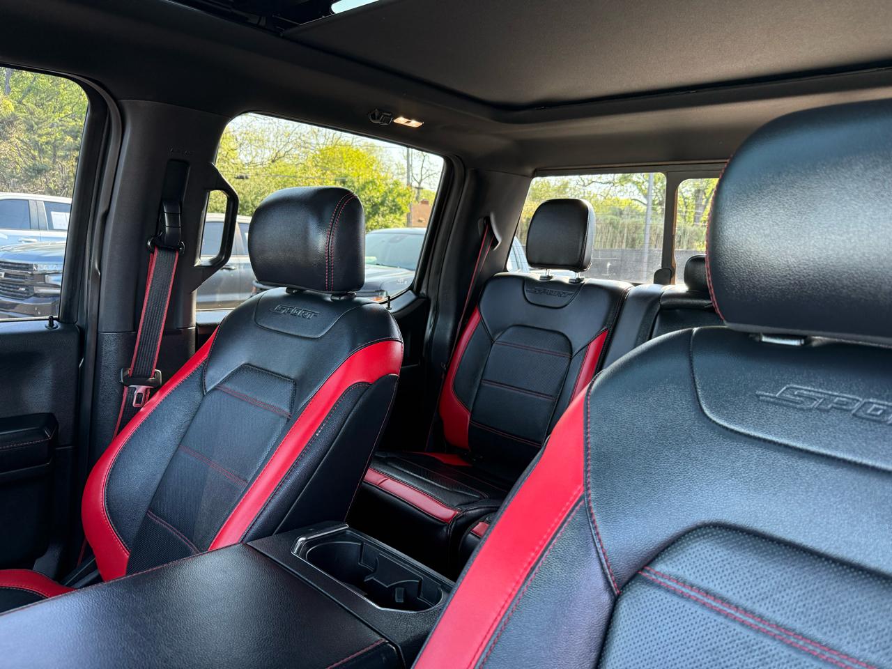 Ford F-150 4WD SuperCrew 139" Lariat 2018