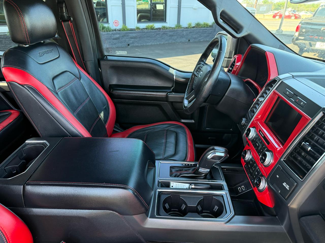 Ford F-150 4WD SuperCrew 139" Lariat 2018