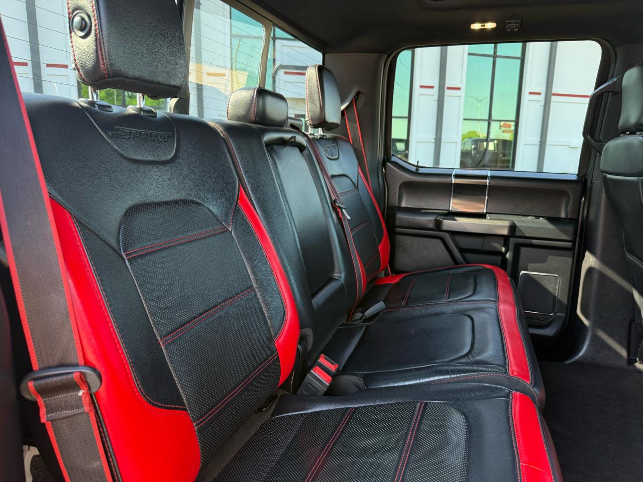 Ford F-150 4WD SuperCrew 139" Lariat 2018