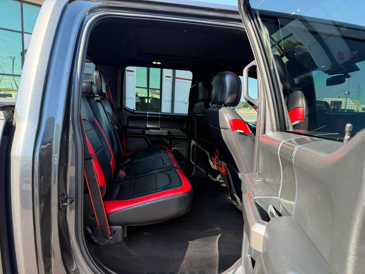 Ford F-150 4WD SuperCrew 139" Lariat 2018